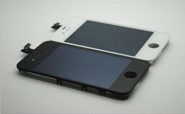 iPhone 4 & 4S Retina LCD + Digitizer Replacement