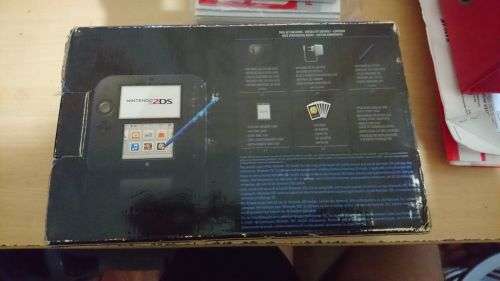 Nintendo 2DS (Black/Blue) - With 2 Games