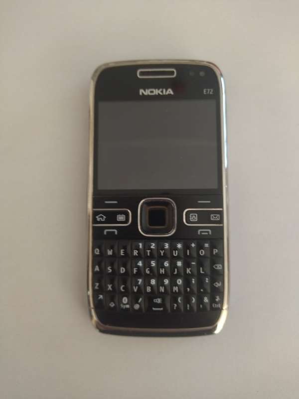 Nokia E72 Cellphone