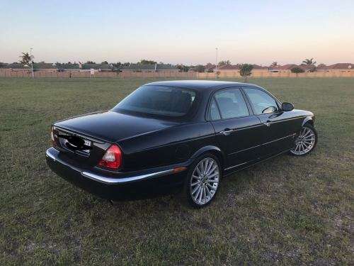 JAGUAR XJR