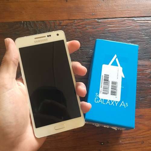 Samsung Galaxy A5 White in extremely good condition