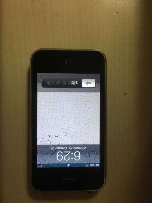 Iphoen 3G. 8gb  Starting price R1