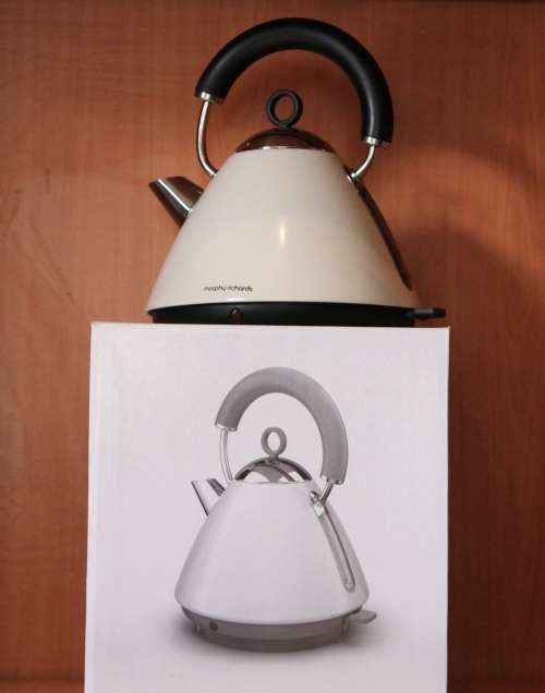 Morphy Richards Imported Traditional White Kettle