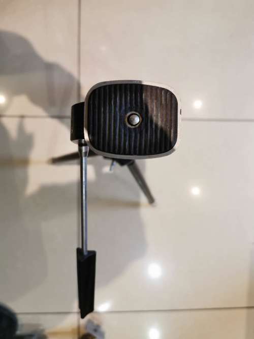 Antique tripod tripod