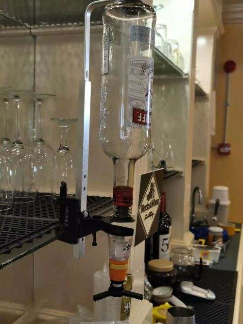 4*liquor dispenser
