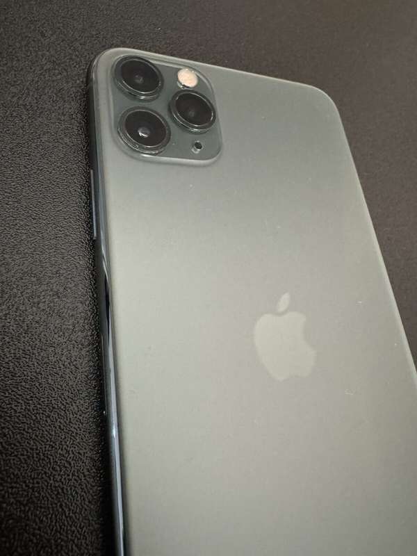 Apple iPhone 11 Pro Max battery 83% battery  - Free Shipping