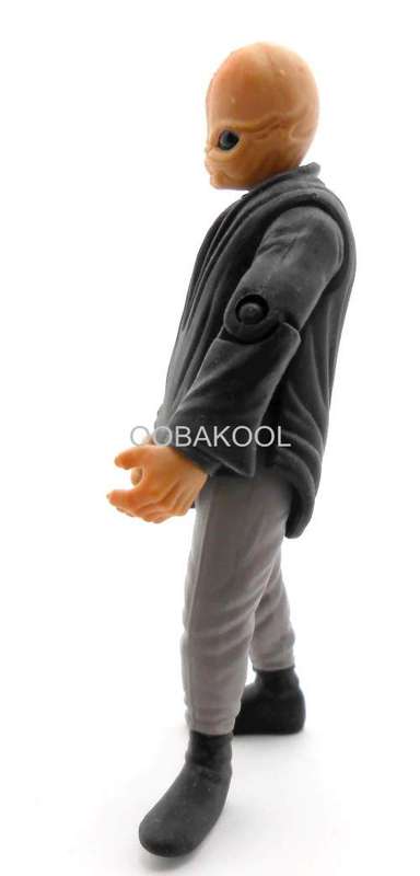 SALE!! - STAR WARS / CANTINA BAND MEMBER / 1997 HASBRO 3.75 INCH FIGURE / POTF / OobaKool