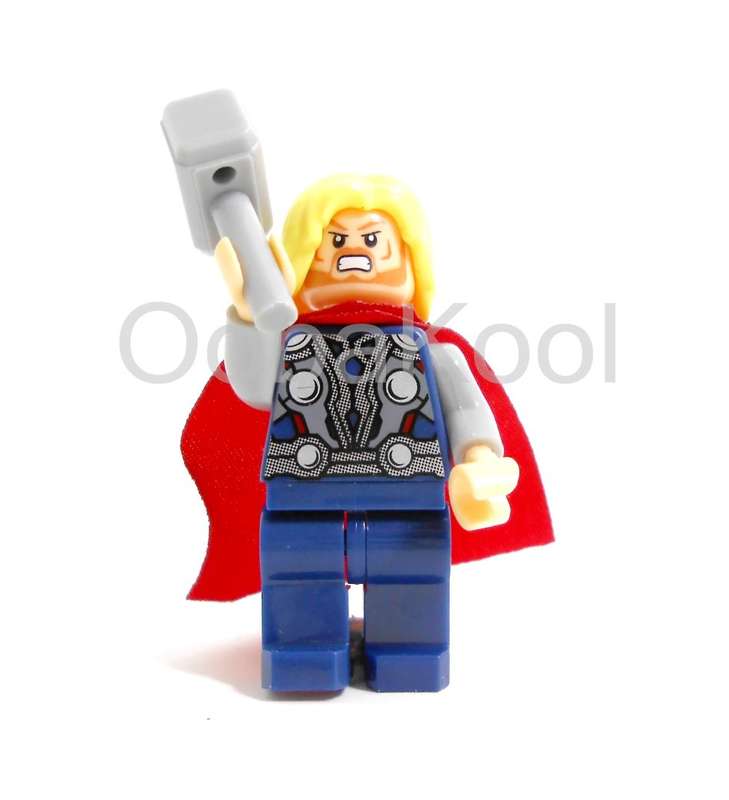 THOR / OobaKool Minifigure
