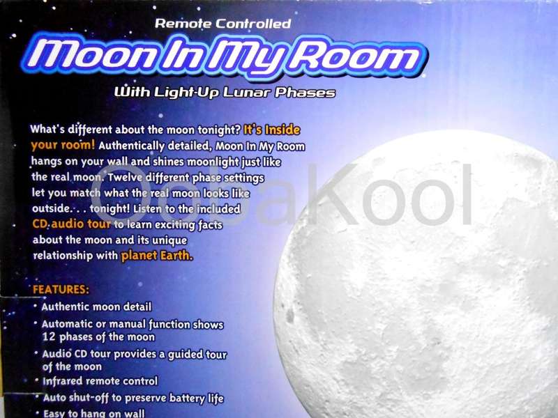 MOON IN MY ROOM / UNCLE MILTON - REMOTE CONTROLLED LIGHT-UP MOON / OobaKool