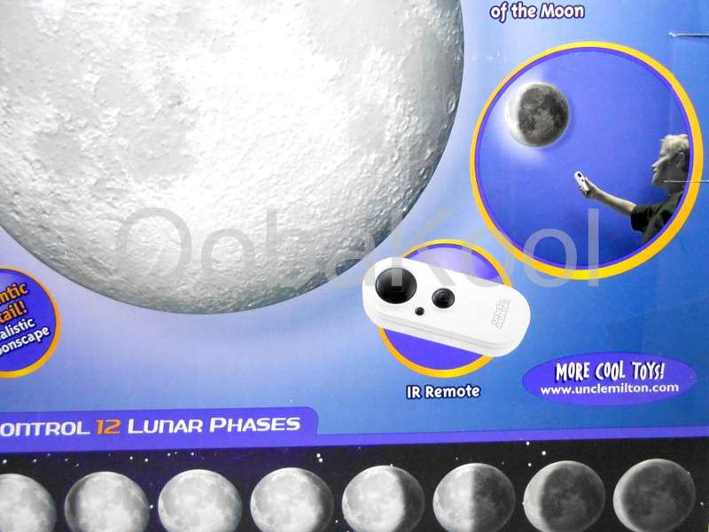 MOON IN MY ROOM / UNCLE MILTON - REMOTE CONTROLLED LIGHT-UP MOON / OobaKool
