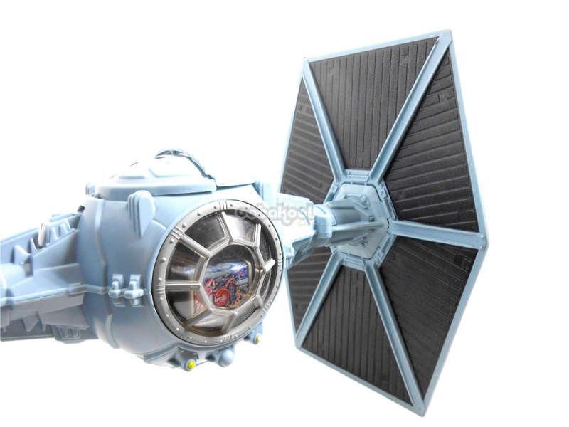 SALE!! - STAR WARS / TIE FIGHTER WITH EJECTING SOLAR PANEL WINGS / 1995 KENNER / BIB / OobaKool