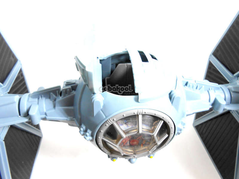 SALE!! - STAR WARS / TIE FIGHTER WITH EJECTING SOLAR PANEL WINGS / 1995 KENNER / BIB / OobaKool