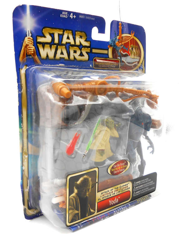Star Wars / Yoda / Attack Of The Clones / 2002 Hasbro 3.75" Series Action Figure / MOC