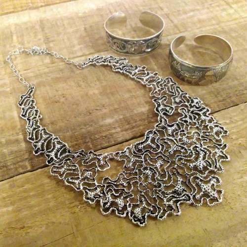 CLEARANCE SALE | Silver Metal Lace Statement Necklace + Cuff Bangles | Gift Set
