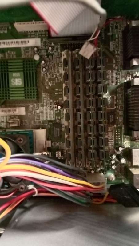 Vintage Windows 98 gamming PC