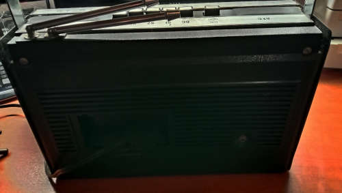 Supersonic Conqueror 5 Band Radio (1960`s)