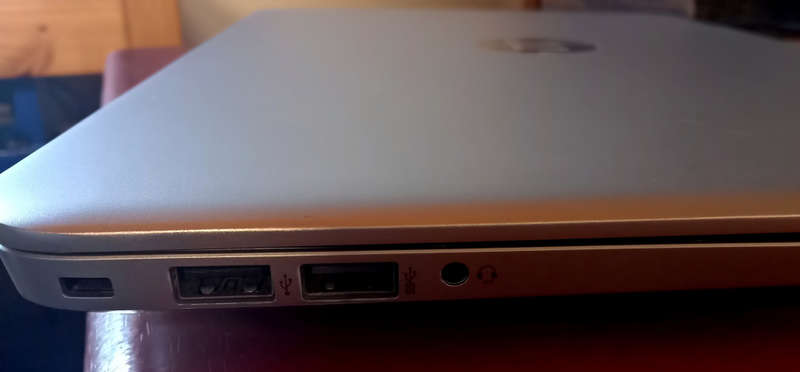 HP Pavilion i5 - 14 Laptop