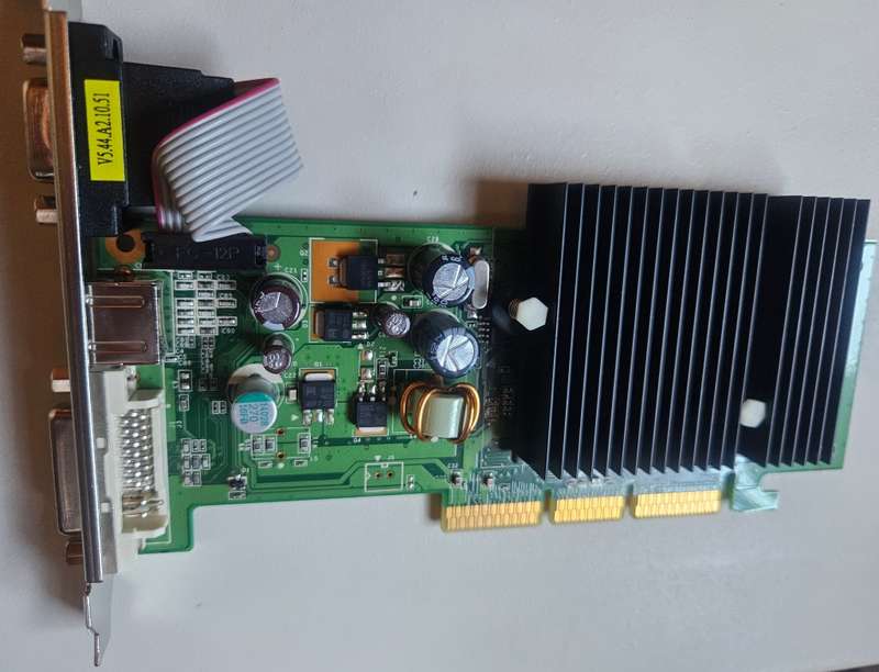 Windows XP Gaming PC  (Early 2000`s) 1st Gen P4