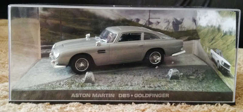 JAMES BOND ASTON MARTIN