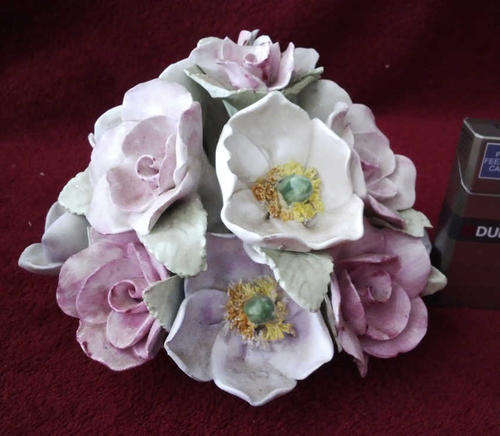 BEAUTIFUL PORCELAIN ITEM