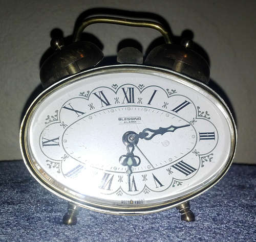 BLESSINGS BRASS ORNATE OVAL ALARM CLOCK (9x9cm)
