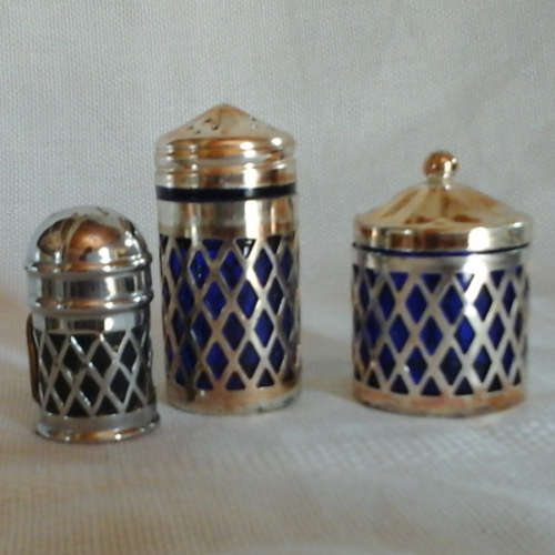 VINTAGE CONDIMENT SET (BLUE & 'SILVER') - 7cm TALL