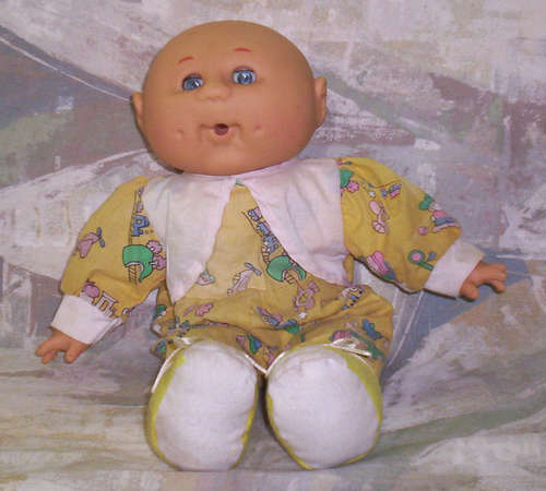 COLLECTIBLE PUMPKIN PATCH DOLL - 35cm tall