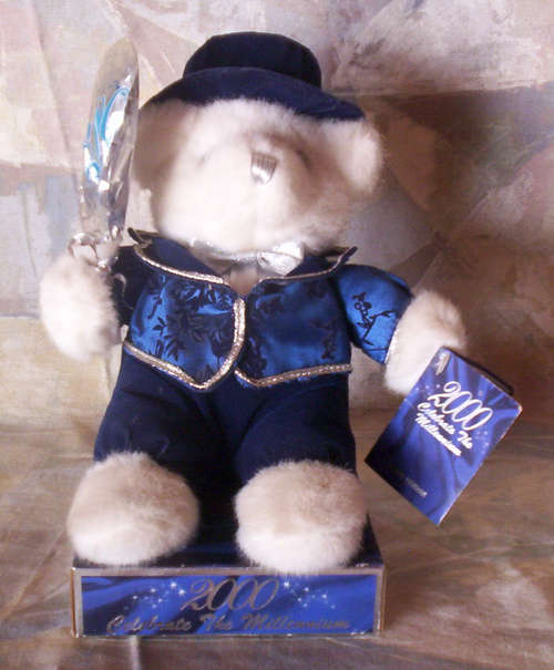 HIGHLY COLLECTIBLE ORIGINAL LEE CAPOZZI MILLENNIUM BEAR WITH CERTIFICATE OF AUTHENTICITY - 27cm TALL