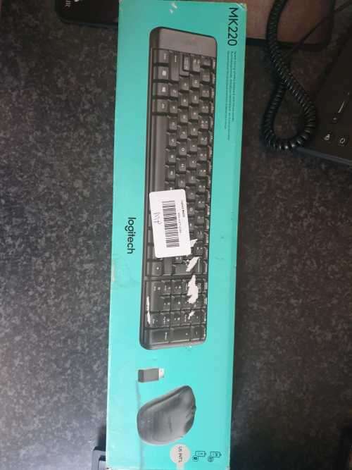 Logitech MK220 Wireless Combo