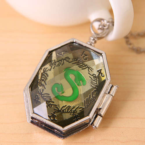 Harry Potter Slytherin House Badge Locket