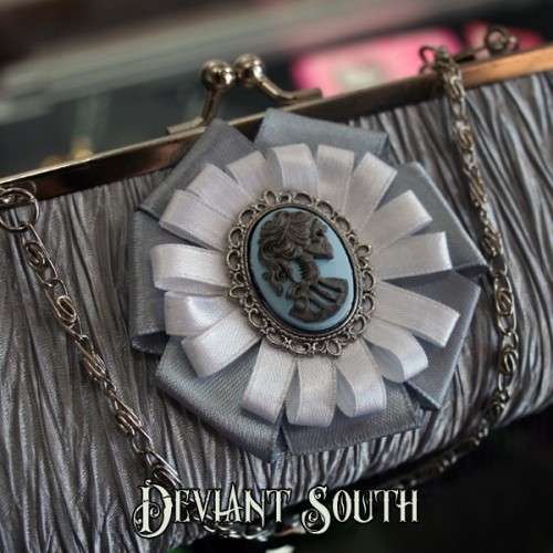 Grey Madame Squelette Clutch