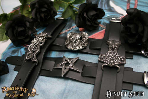 Alchemy Gothic A85 Pentagration leather wriststrap