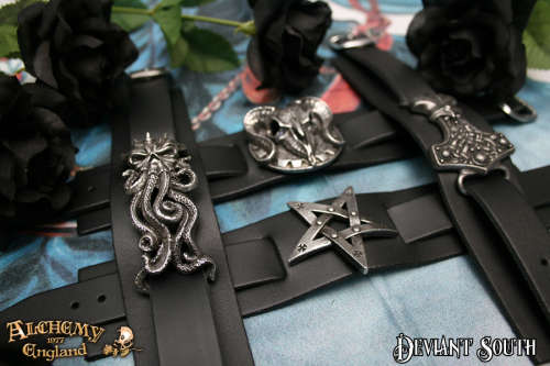 Alchemy Gothic A85 Pentagration leather wriststrap