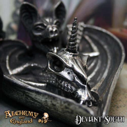 Alchemy Gothic P777 Uniskull pewter pendant necklace