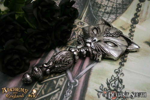 Alchemy Gothic V64 Sacred Cat Hand Mirror (Resin)