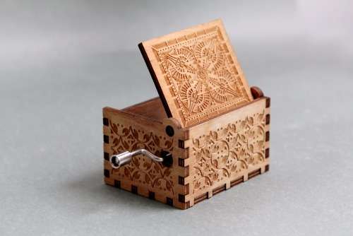 Harry Potter Hand Crank Wood Theme Music Box - Brown