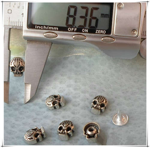 Skull 11 X 8.36 mm Silver Rivets - 10 sets per pack (10 skulls + 10 backs)