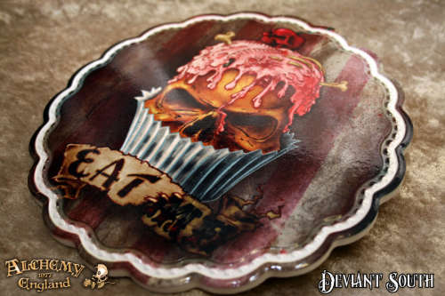 Alchemy Gothic CT7 Skull Cupcake Trivet