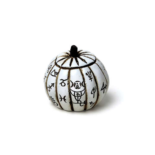 Alchemy Gothic VM10 Pumpkin Skull: Miniature resin ornament