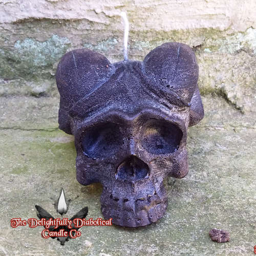 TDDCC Horned Skull Candle - Crude Black - Unscented