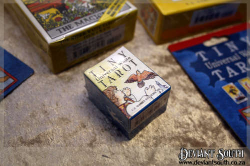 Tiny Universal Waite® Tarot