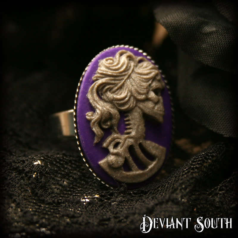 Deviant South Medium Madame Squelette Cameo Silver Adjustable Ring