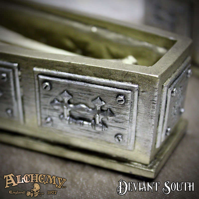 Alchemy Gothic V118 Bride of the Dark Kiss Casket & Figure