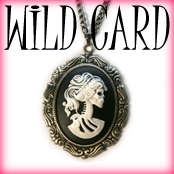 Madame Squelette 30x40mm Cameo Necklace