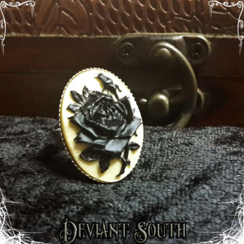 SALE! Rose Sepria & Black Cameo Ring