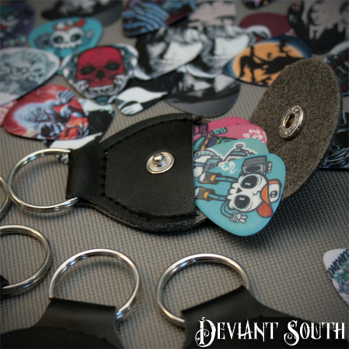 Bundle - 5x Random Plectrums + 1x Plectrum Keyring Holder
