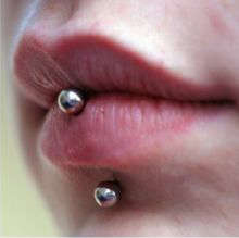 316L Stainless Steel Loop Labret - Silver