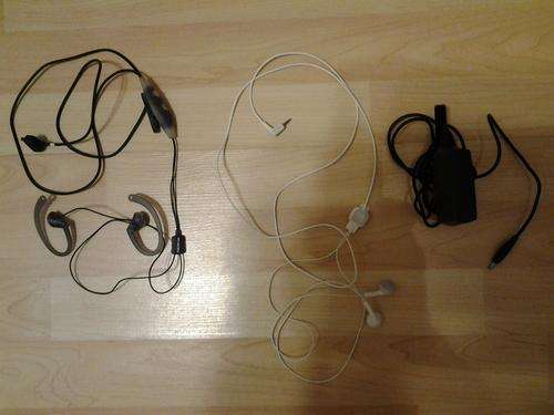 Nokia accessories - Charger & Headsets