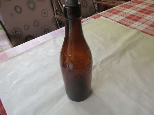 OLD BROWN BEER BOTTLE - PROPERTY OF THE SOUTH AFRICAN BREWERIES - TALANA 1944 - AS PER SCAN