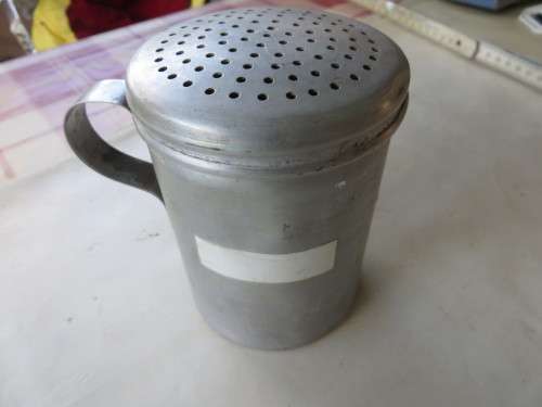 VINTAGE ALUMINIUM SHAKER - 80 MM DIAM. - 115 MM HIGH - AS PER SCAN